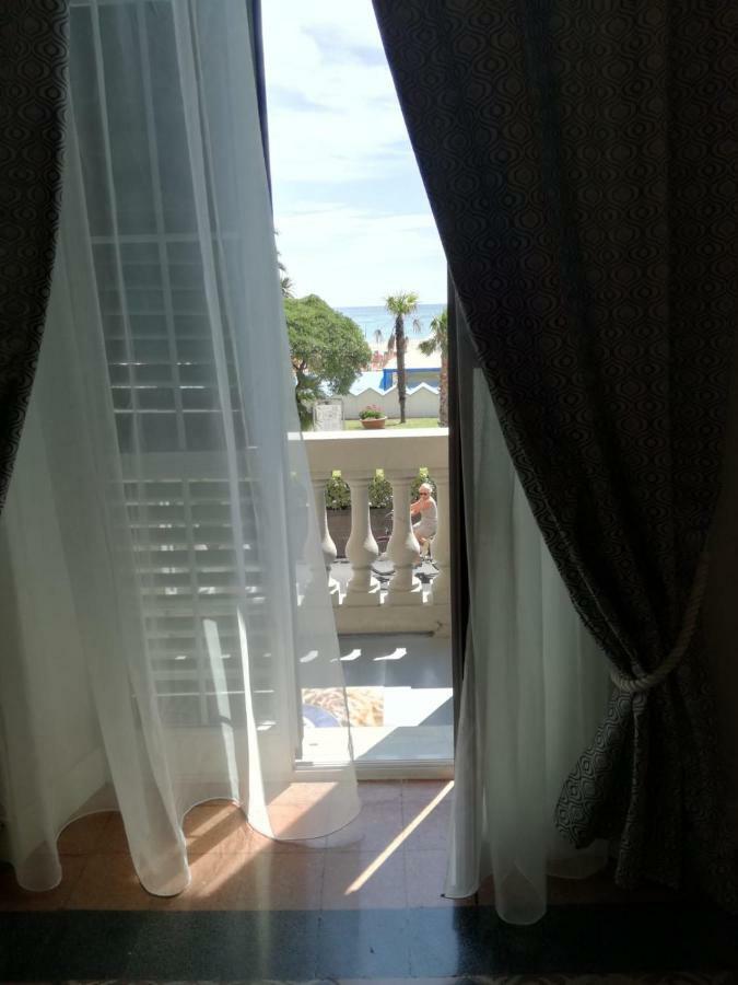 Maresuite Albissola Marina Extérieur photo